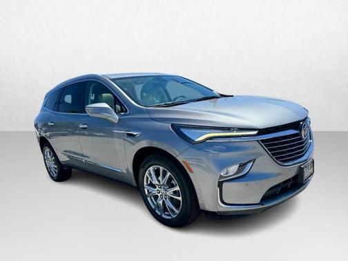 Moonstone Gray Metallic 2023 Buick Enclave Essence AWD