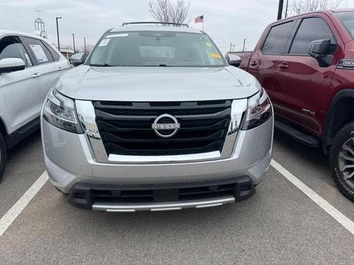 2024 Nissan Pathfinder Platinum 4WD