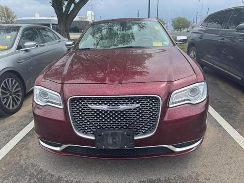 2019 Chrysler 300 Touring
