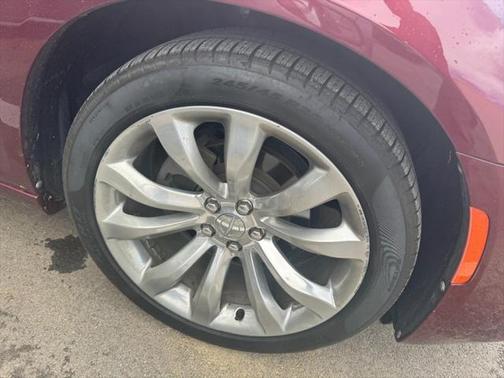 2019 Chrysler 300 Touring