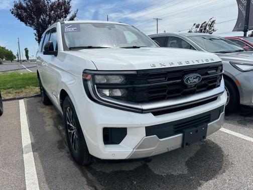 STAR WHITE MET TRI-COAT 2025 Ford Expedition Platinum