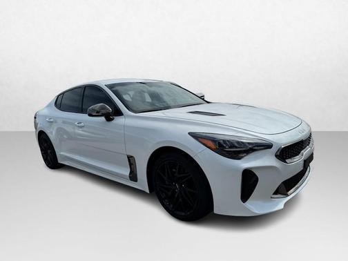 Snow White Pearl 2022 Kia Stinger GT-Line