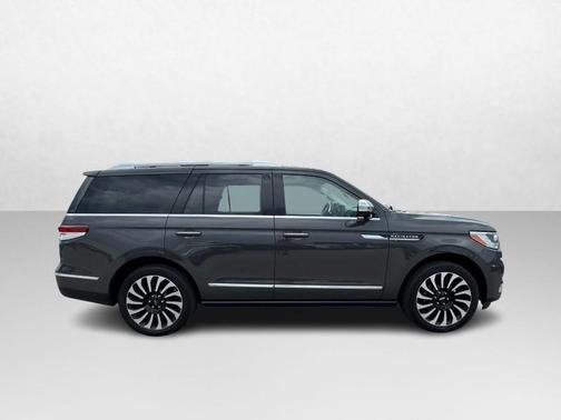 2023 Lincoln Navigator Black Label