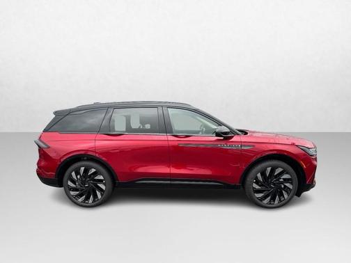 2025 Lincoln Nautilus Reserve