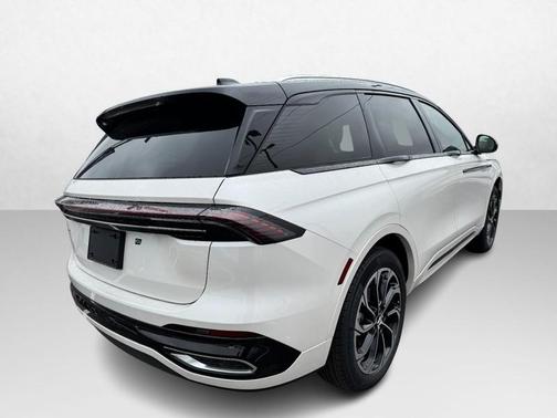 2025 Lincoln Nautilus Reserve