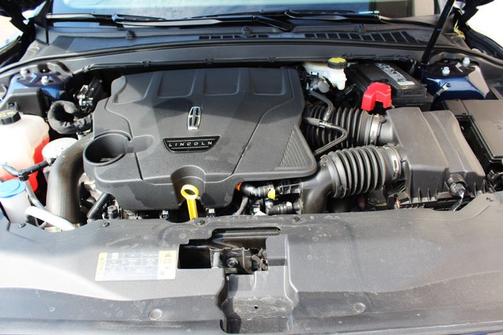 MIDNIGHT SAPPHIRE BLUE MET 2017 Lincoln Continental Reserve