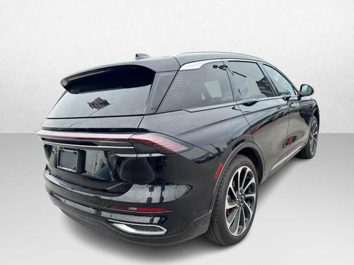 2024 Lincoln Nautilus Black Label