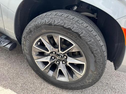 Sterling Gray Metallic 2023 Chevrolet Tahoe 4WD Z71
