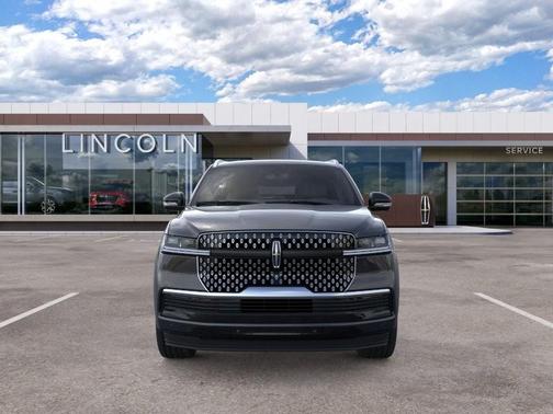 INFINITE BLACK MET CC 2026 Lincoln Navigator Reserve