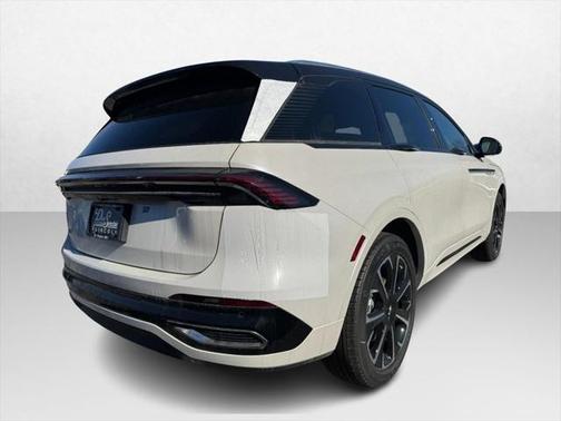 2025 Lincoln Nautilus Reserve