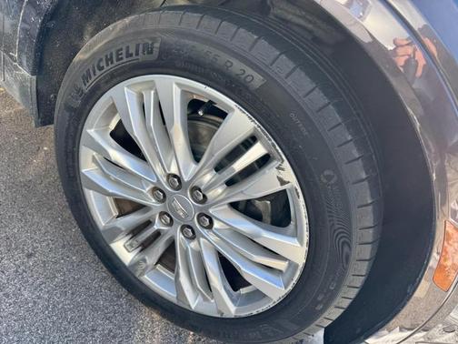 2019 Cadillac XT5 Premium Luxury