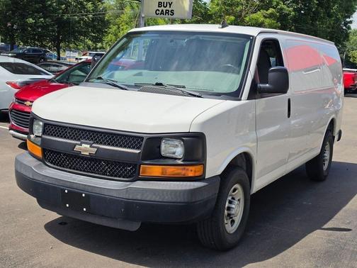 Summit White 2016 Chevrolet Express 2500 Work Van