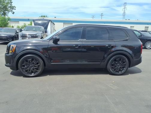 Black Copper 2021 Kia Telluride SX