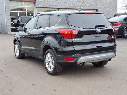 Agate Black Metallic 2019 Ford Escape SE