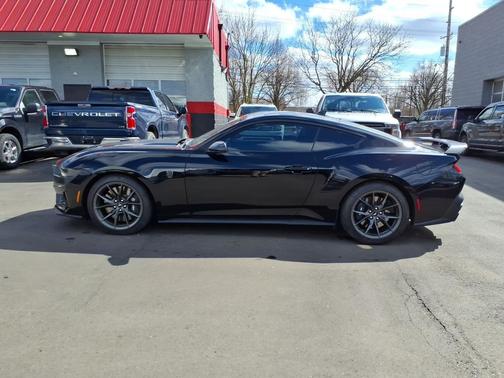 2024 Ford Mustang Dark Horse Fastback