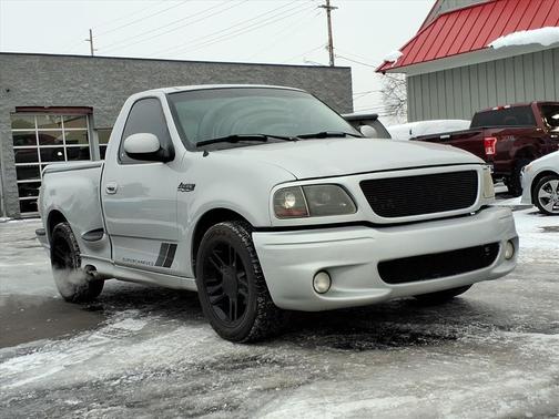2002 Ford F-150 Lightning