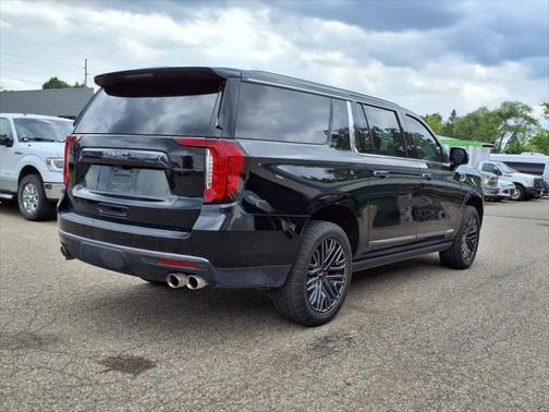 2024 GMC Yukon XL Denali