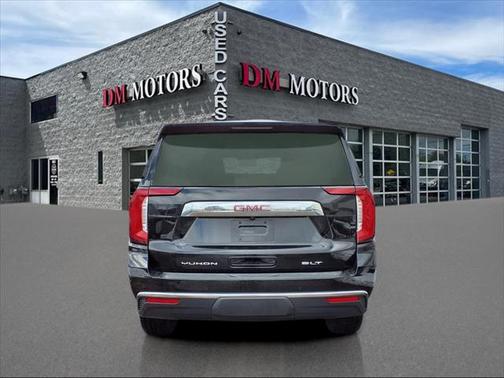 2023 GMC Yukon XL SLT