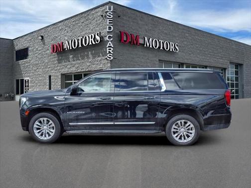 2023 GMC Yukon XL SLT