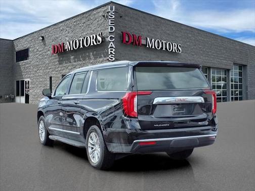 2023 GMC Yukon XL SLT