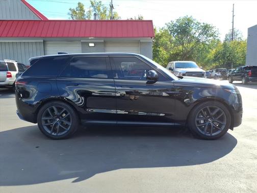 2024 Land Rover Range Rover Sport SE