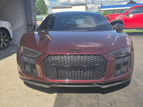 Black Metallic 2018 Audi R8 5.2 V10 plus