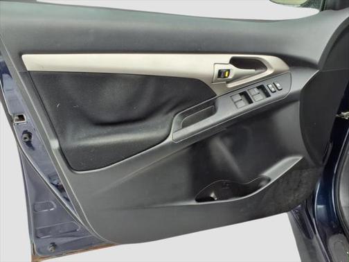 2010 Pontiac Vibe Base
