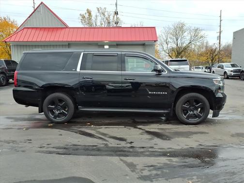 2018 Chevrolet Suburban LT