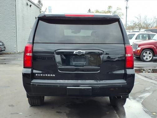 2018 Chevrolet Suburban LT