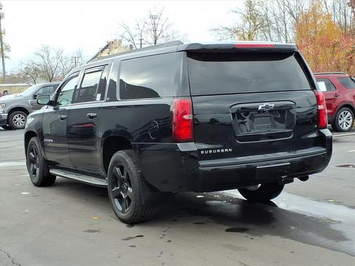2018 Chevrolet Suburban LT