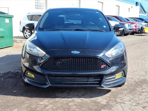 2017 Ford Focus ST 