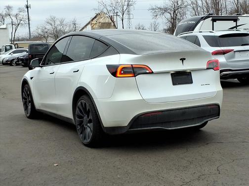 2021 Tesla Model Y Long Range Dual Motor All-Wheel Drive