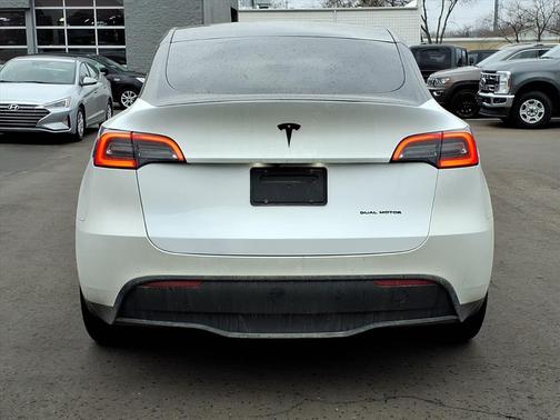 2021 Tesla Model Y Long Range Dual Motor All-Wheel Drive