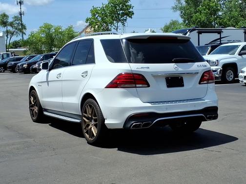 designo Diamond White Metallic 2016 Mercedes-Benz AMG GLE S-model 4MATIC