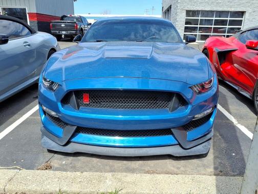 2020 Ford Shelby GT350R Base