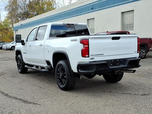 2025 Chevrolet Silverado 3500 LT
