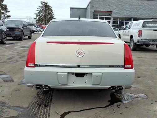2007 Cadillac DTS Luxury