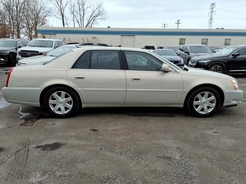 2007 Cadillac DTS Luxury