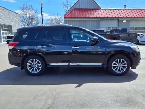 2016 Nissan Pathfinder S