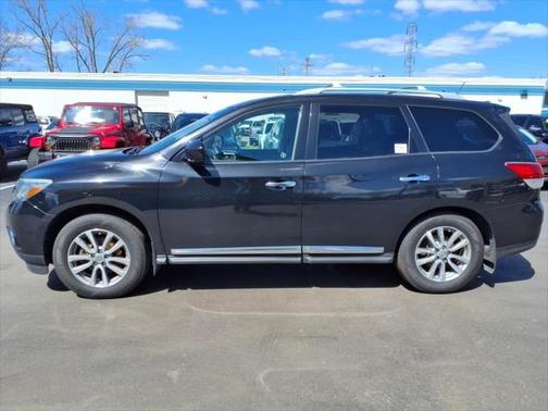 2016 Nissan Pathfinder S