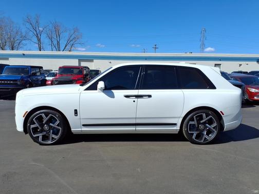 2025 Rolls-Royce Cullinan Black Badge