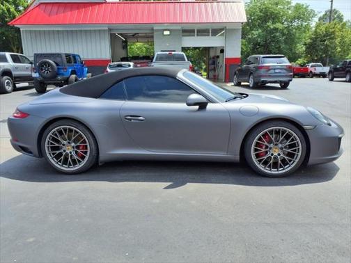 2018 Porsche 911 Carrera