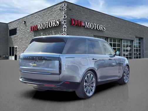 2024 Land Rover Range Rover P530 SE