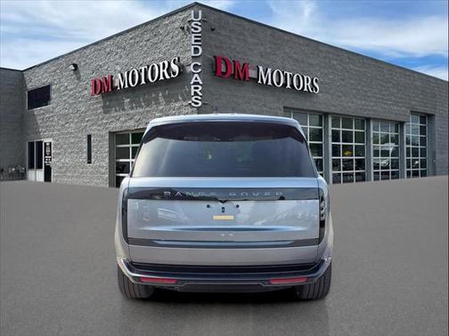 2024 Land Rover Range Rover P530 SE
