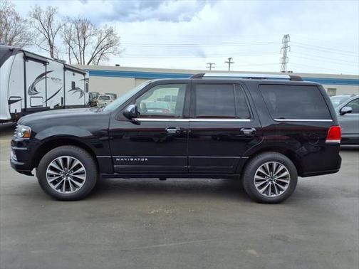 2017 Lincoln Navigator Select