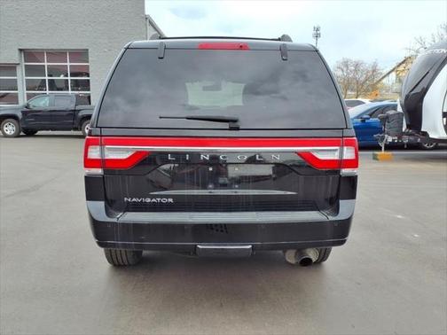 2017 Lincoln Navigator Select