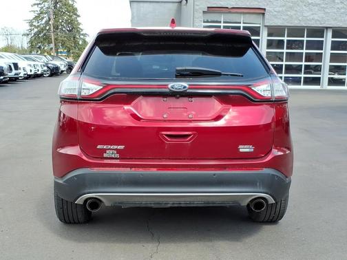 Ruby Red Metallic Tinted Clearcoat 2017 Ford Edge SEL