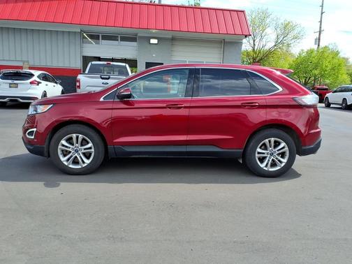 Ruby Red Metallic Tinted Clearcoat 2017 Ford Edge SEL