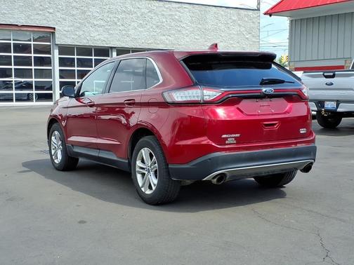 Ruby Red Metallic Tinted Clearcoat 2017 Ford Edge SEL