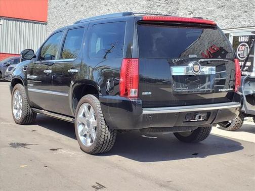 2011 Cadillac Escalade Premium